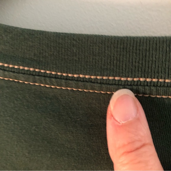 Southern Tide Gun Club Men’s Pocket Tee. Size Medium. - Picture 8 of 9